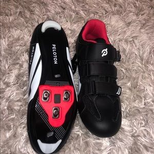 bike shoes with cleats for peloton